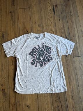 American Eagle Rolling Stones White Graphic Tee